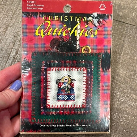 Christmas Counted Cross Stitch Angel Ornament Kit New in Package - Picture 1 of 4